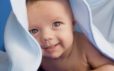 Decemberben jön az új babakötvény