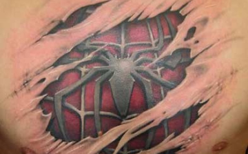 Körömvirágot a tetkós bőrre