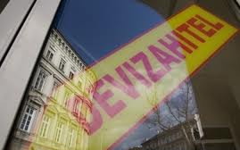 Figyelmeztetést kapott Magyarország az EKB-tól a devizahitelek miatt