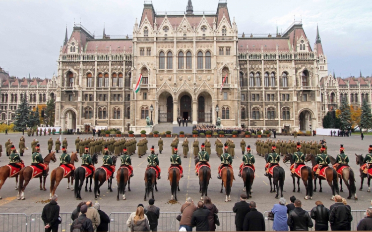 Így ünnepel a kormány október 23-án