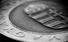 Ötszáz milliárd forintot hagyott az állam az adózóknál