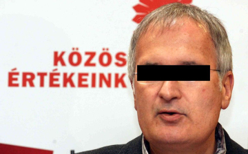 Előzetesbe került Simon