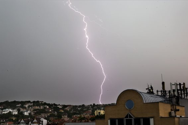 Fesztiválokat állított le a vihar