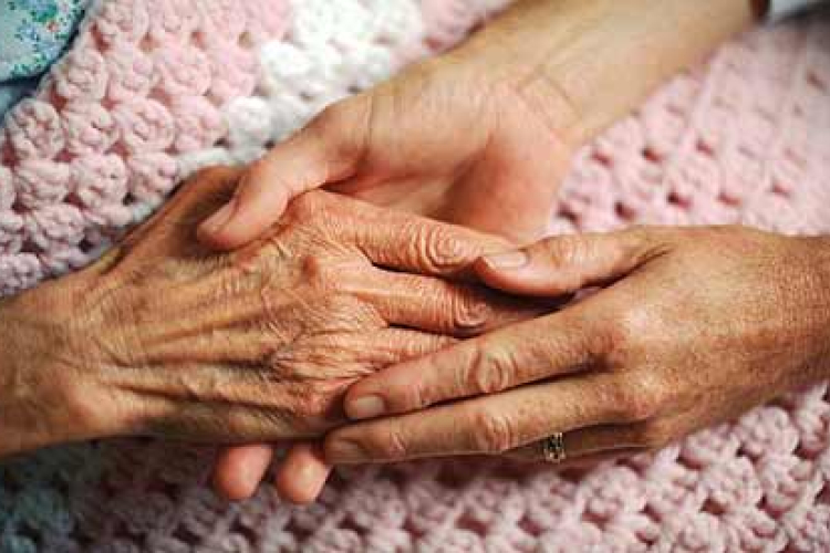 Melyik gyerek gondoskodik az édesanyjáról?