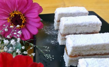 Méhecske sütemény