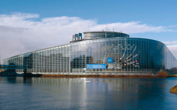 Iszlám Állam - Kurd tiltakozók jutottak be az Európai Parlament épületébe