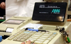 Kevés kereskedő rendelt új pénztárgépet