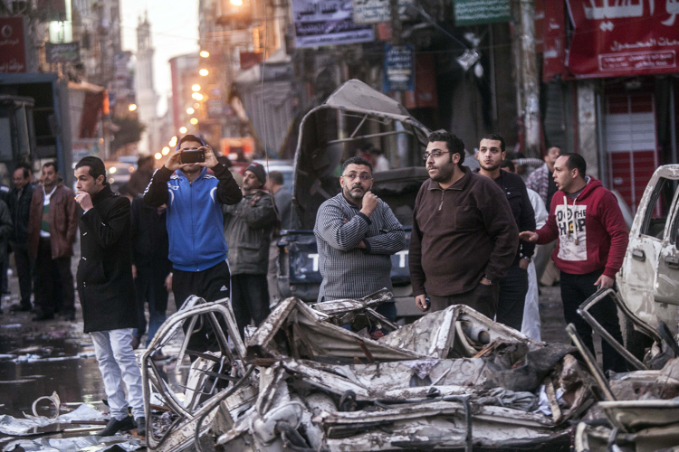 Néhány órán belül három helyen robbantottak Egyiptomban, halottak