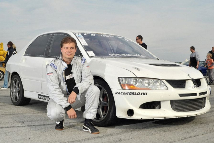 Fapuma és a Mitsubishi EVO8!