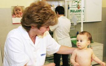 Állami kézbe kerülhet a védőnői hálózat