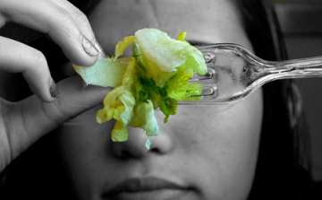 Mit is tegyünk a salátába?