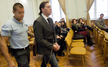 A Hummer terepjárójával gázoló osztrák férfi halt meg a szegedi börtönben