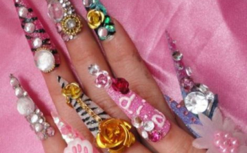 Extravagáns zselés körmök