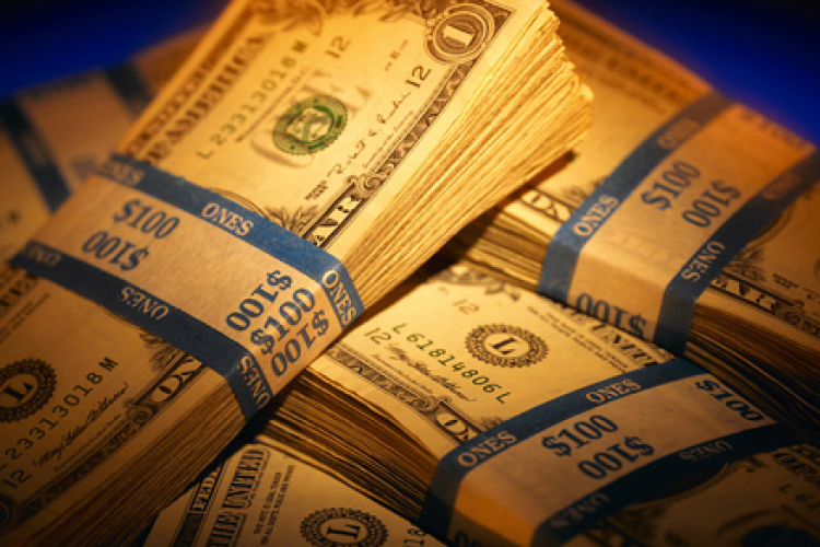 Londoni elemzők: ömlik az amerikai pénz az európai részvényekbe