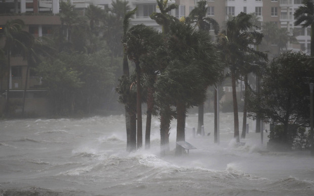 Floridában hatan haltak meg egy idősotthonban az áramhiány miatt