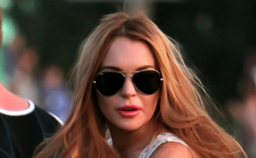 Ombre mánia! - Lindsay Lohan módra