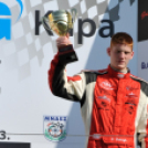 Bajnokavató melyen a technika ördögét is legyőzték