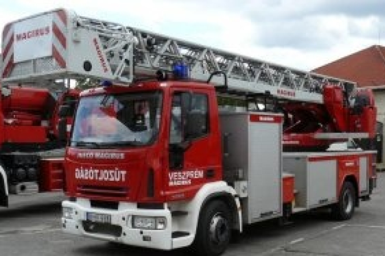 Kizárta a szüleit egy kisgyerek Nagykanizsán