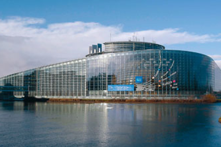 Iszlám Állam - Kurd tiltakozók jutottak be az Európai Parlament épületébe