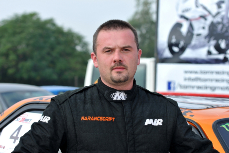 Zalabai Zsolt and KISS THE WALL