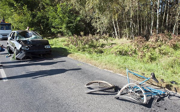 Halálra gázoltak egy kerékpárost Isaszegnél