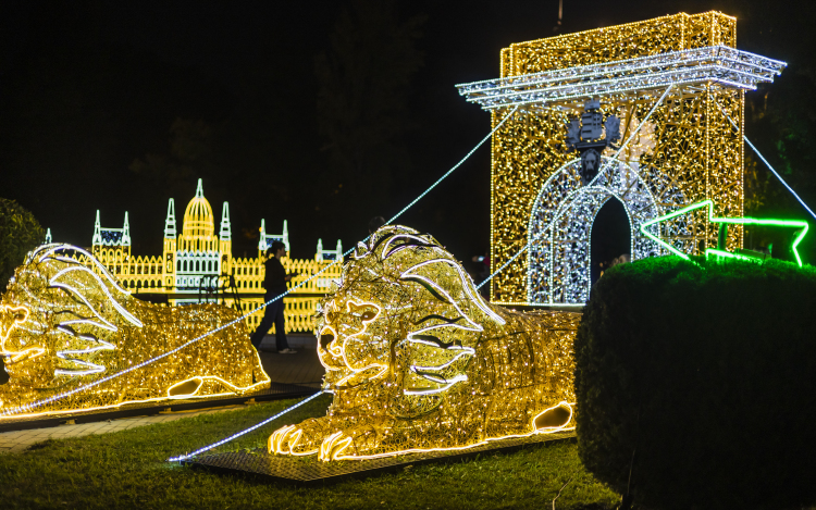 Megnyílt a Lumina Park a Palatinus fürdőben