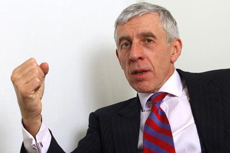 Straw: hiba volt korlátok nélkül beengedni a munkavállalókat Nagy-Britanniába