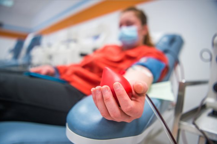 Vérplazma adására kérik a gyógyultakat