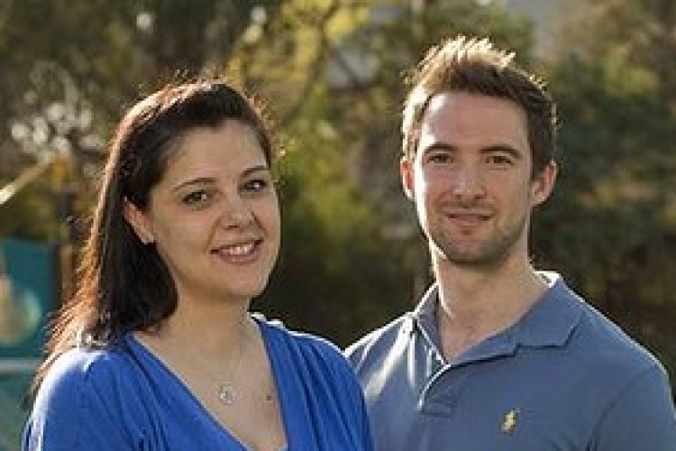 Petefészekszövet hasfalba történő átültetése után ikreket vár egy ausztrál kismama