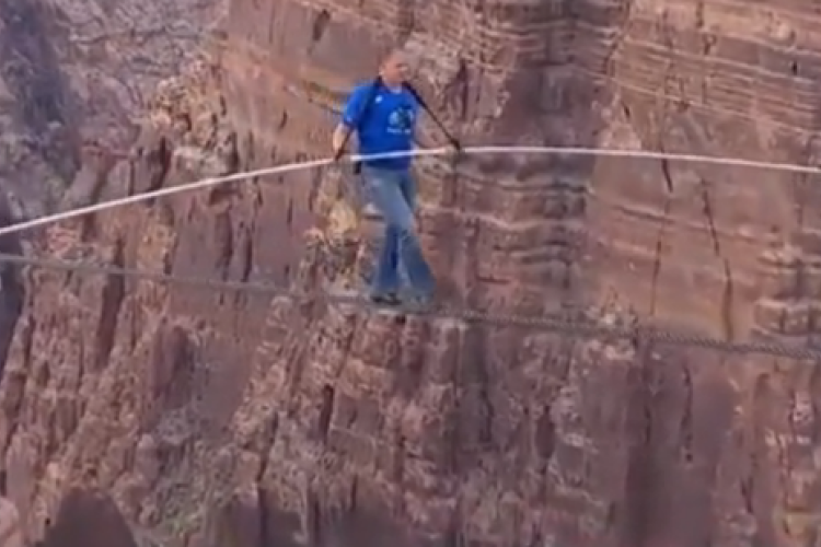 A Niagara után a Grand Canyon fölött is átegyensúlyozott Nik Wallenda