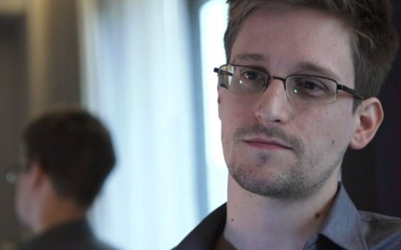 Orosz ügyvéd: Snowden nem kereskedett a titkos adatokkal