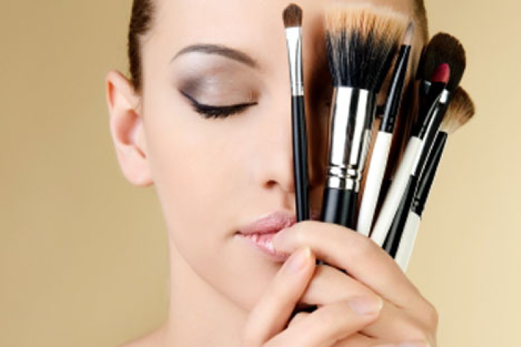 Ideális sminkek – első randitól az esküvőig