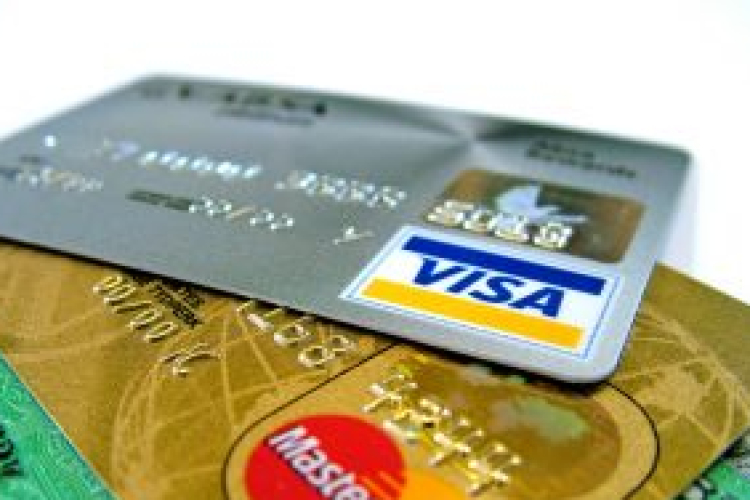 Délelőtt leállt a kártyahasználat több magyar banknál