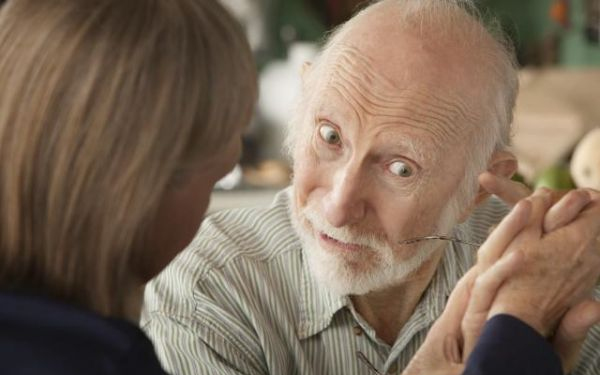 A demencia első jele, hogy nem ismeri fel a híres embereket