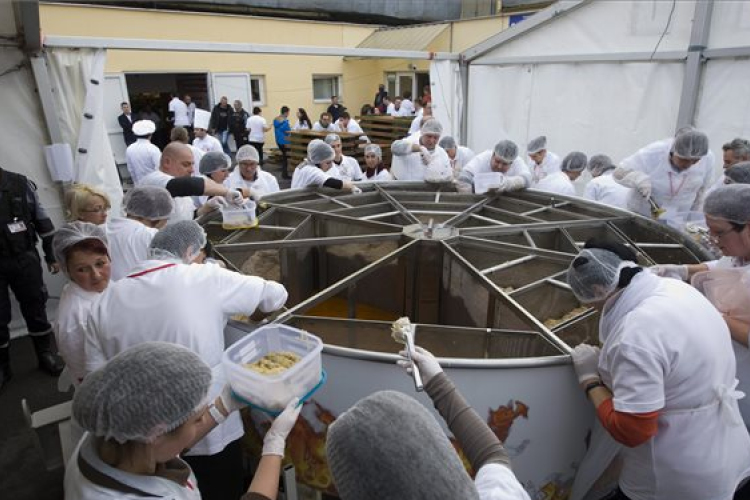 Töltött káposzta Guinness-rekord Székelyudvarhelyen