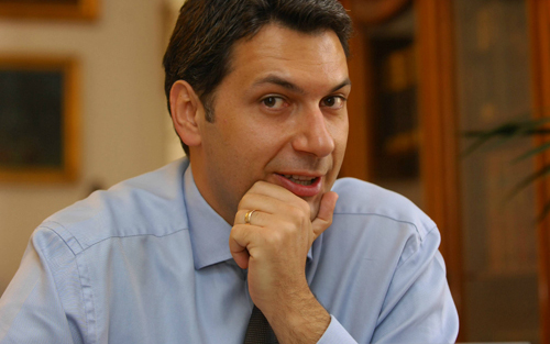 A települések teljes adósságának átvállalását mérlegeli az állam Lázár János szerint