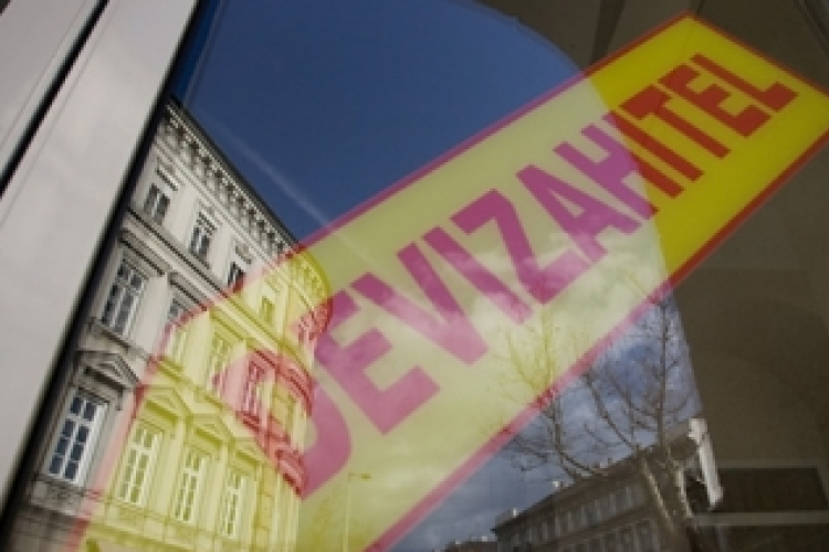 Megúszhatjuk a forintosítást forint gyengülés nélkül?