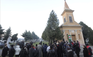 Meghiúsult a Trianon-emlékmű avatása Adán