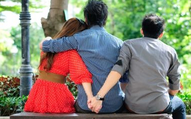 Kínában rendelet szabályozza a házasságtörést és a pletykálkodást