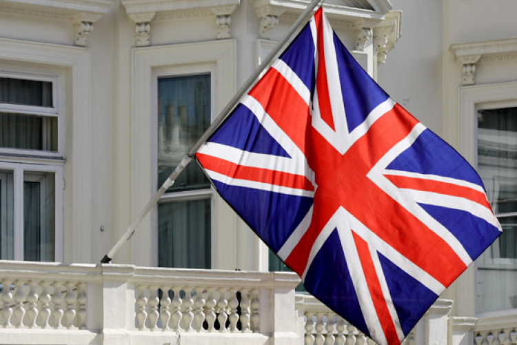 Még öt évig korlátoznák a románok és a bolgárok bevándorlását a brit konzervatívok