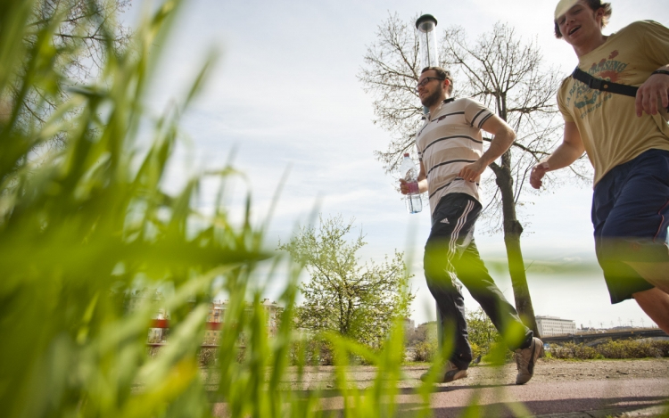 A civil sport legyőzi a magyar közönyt?