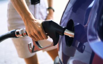 Nő az eltérés a járművek gyárilag megadott és a tényleges fogyasztása között