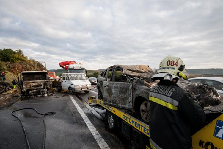 Baleset az M1-esen Tatabányánál