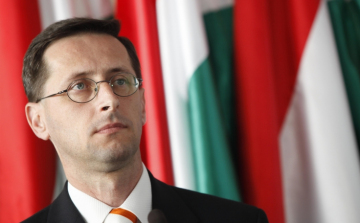 Varga: a kormány több megoldással készül devizahitel ügyben