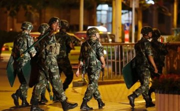 Újabb robbantások Hszincsiangban, halottak, sebesültek