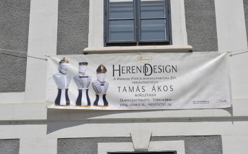 A Herendi Porcelánmanufaktúra tervezőművésze, Tamás Ákos életművét mutatták be Veszprémben