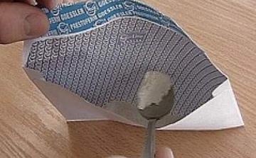 Az isztambuli magyar főkonzulátus hat munkatársát szállíthatják kórházba gyanús por miatt