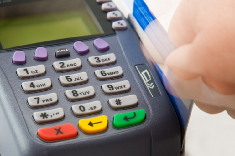 A Citybanknál sem ingyenes már a kártyás vásárlás