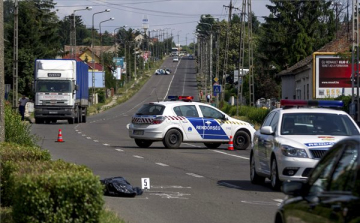 Szabálytalanul közlekedő gyalogost gázoltak el Pécsen