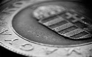 Ötszáz milliárd forintot hagyott az állam az adózóknál